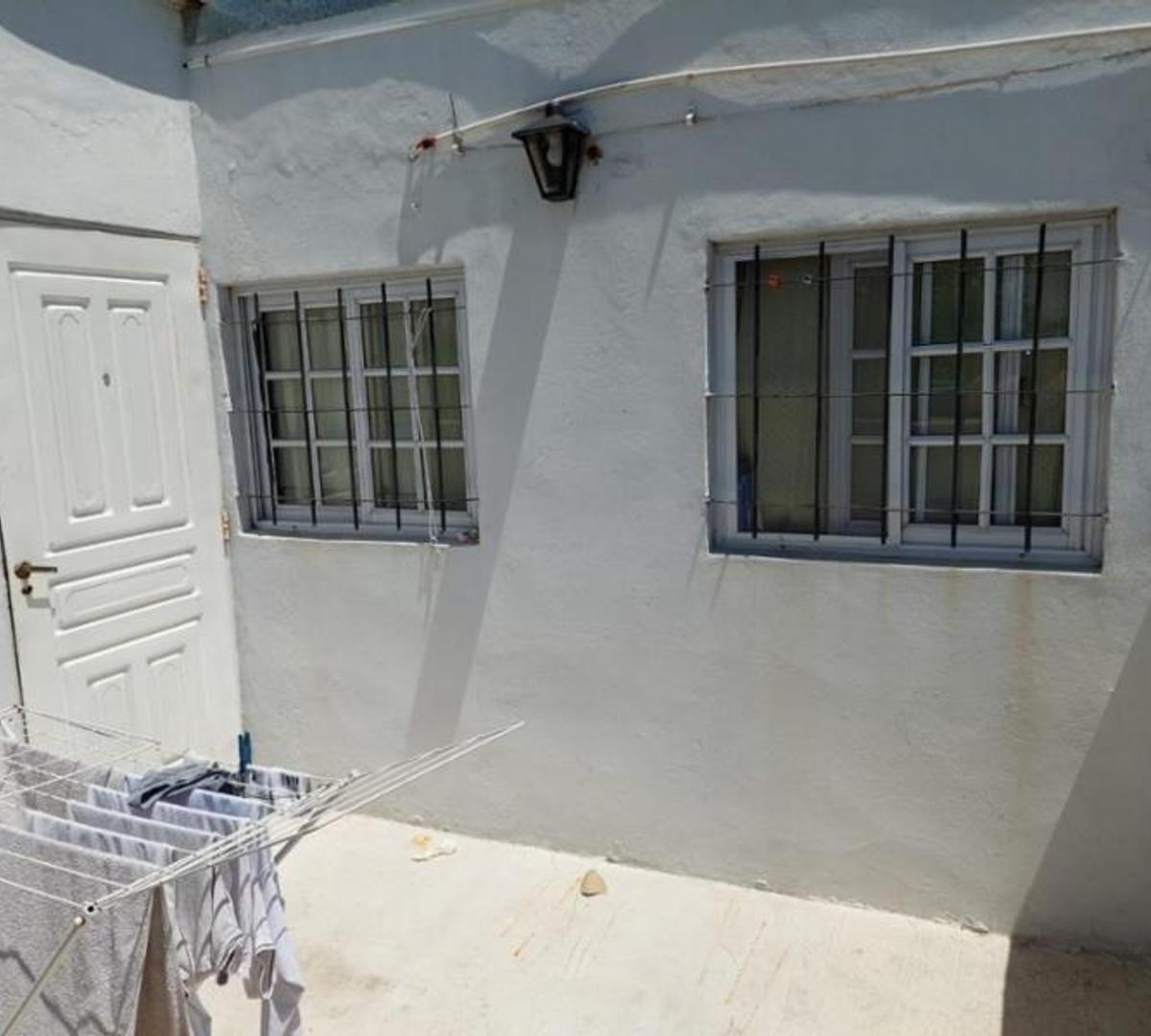 Casa de Tres Ambientes a La Venta en Jose C Paz 2
