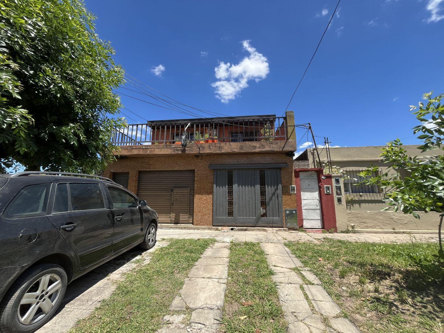 Casa 6 ambientes 4 dormitorios. | Rosetti al 2700