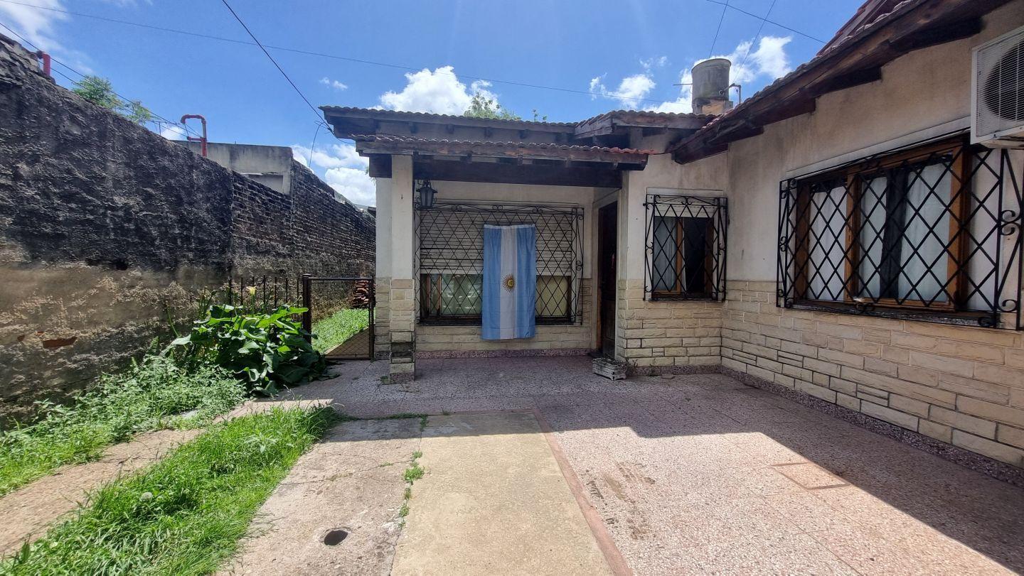 Foto de Casa 4 ambientes. | Av Presidente Juan Domingo Peron al 1000, imagen 3