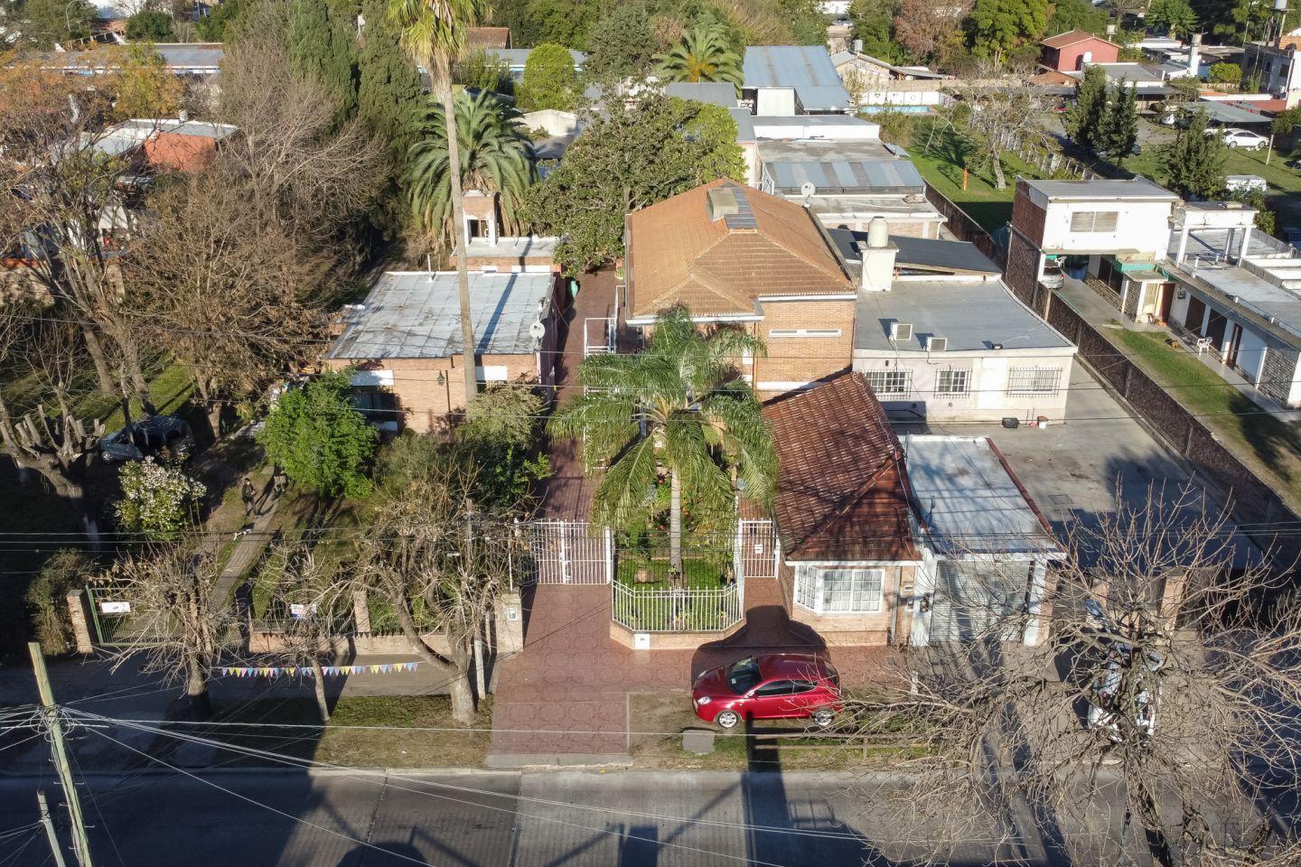 Departamento 3 ambientes 0 dormitorios. | Av. Primera Junta al 900