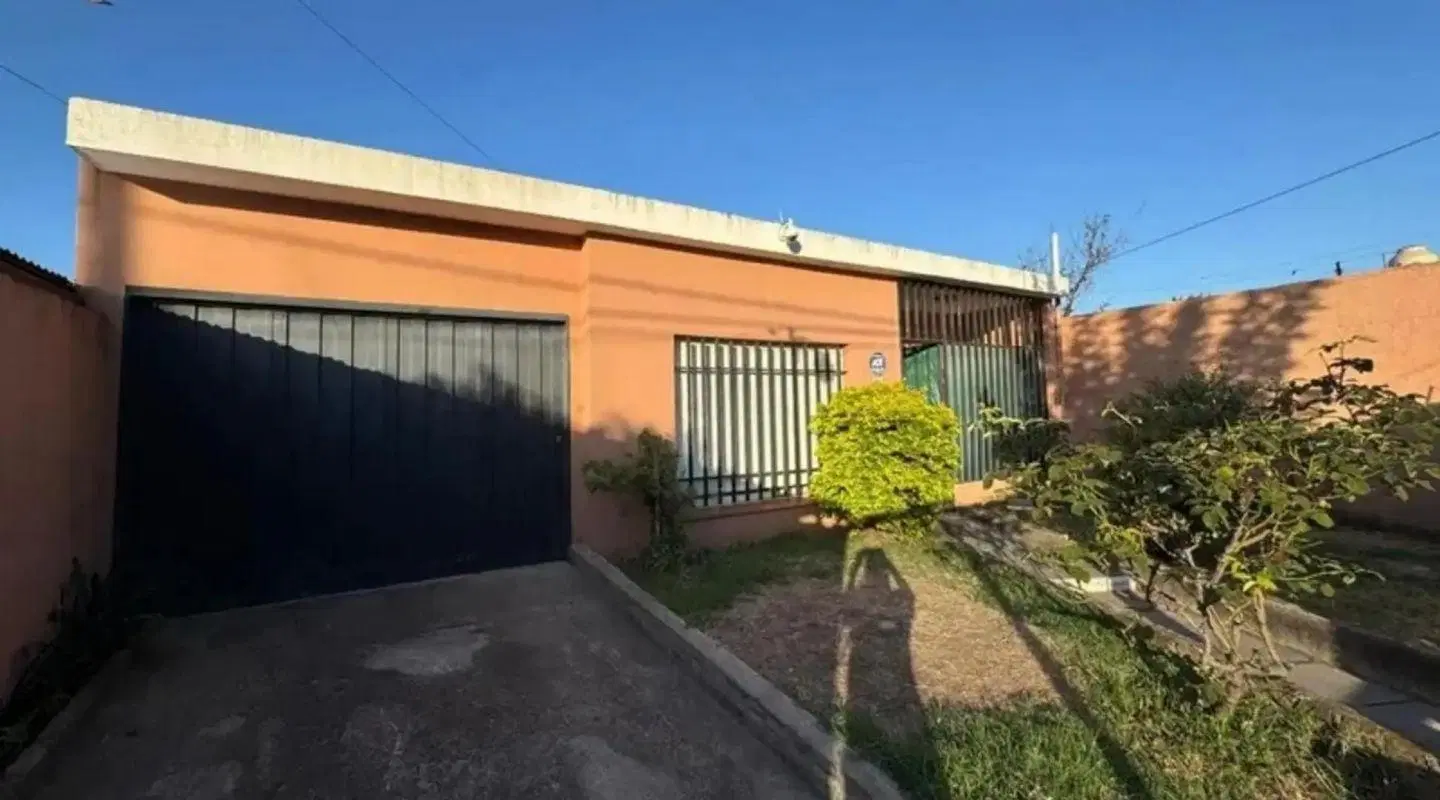 Casa 4 ambientes. | Arroyo al 1200 3