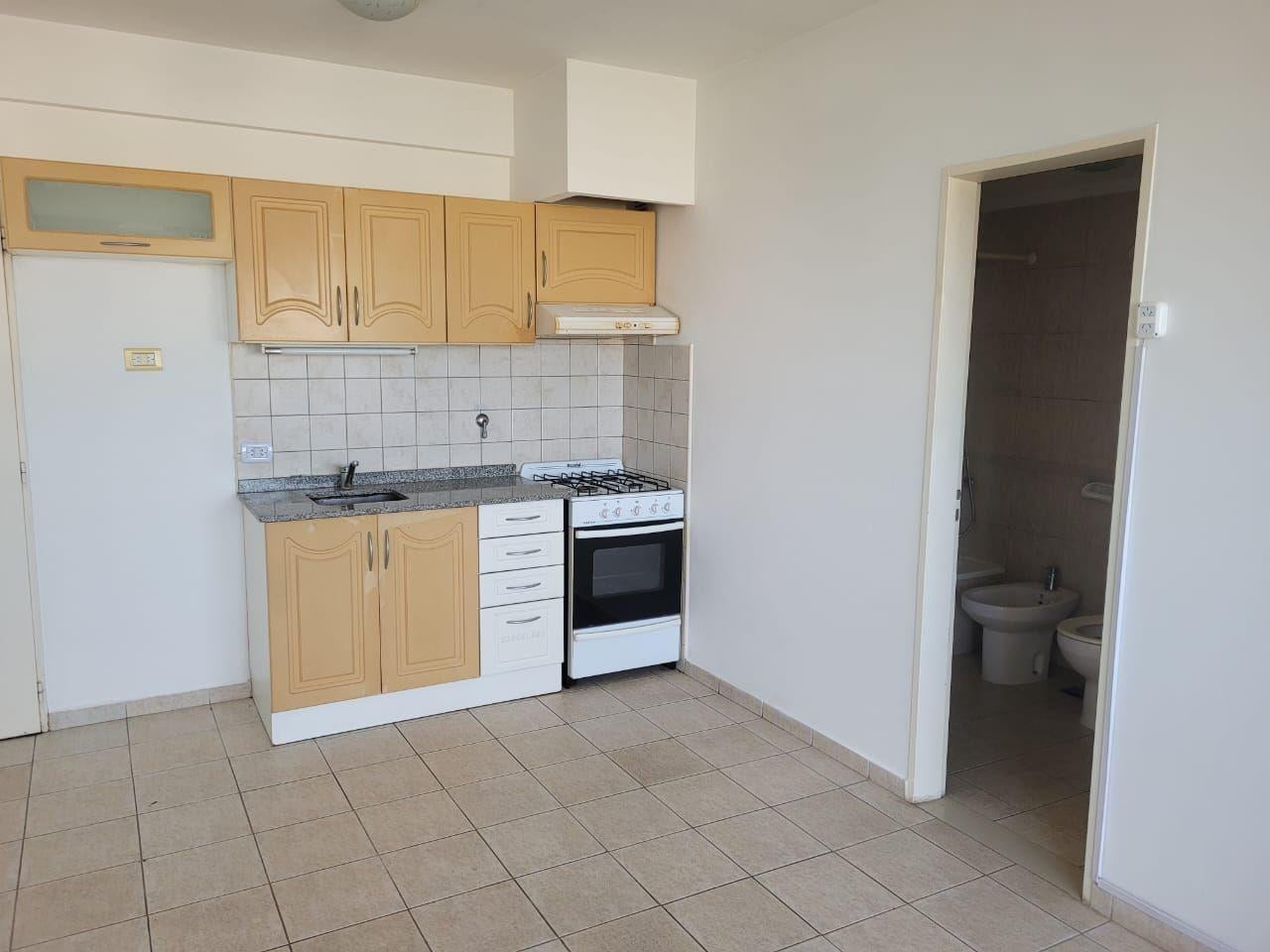 Foto de Departamento monoambiente. | Av. Leon Gallardo al 500, imagen 2