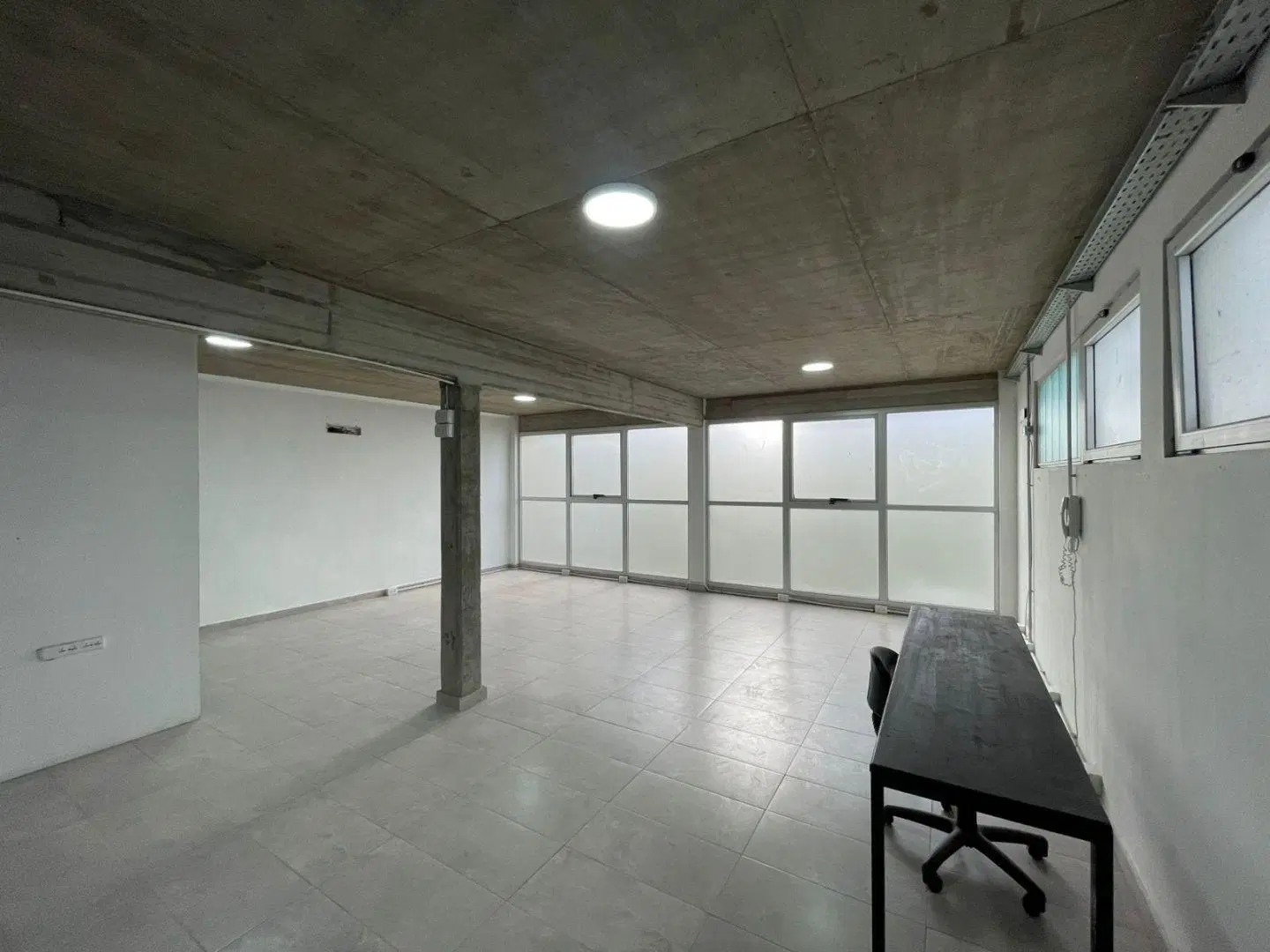Oficina . | Coronel Charlone al 1200 1