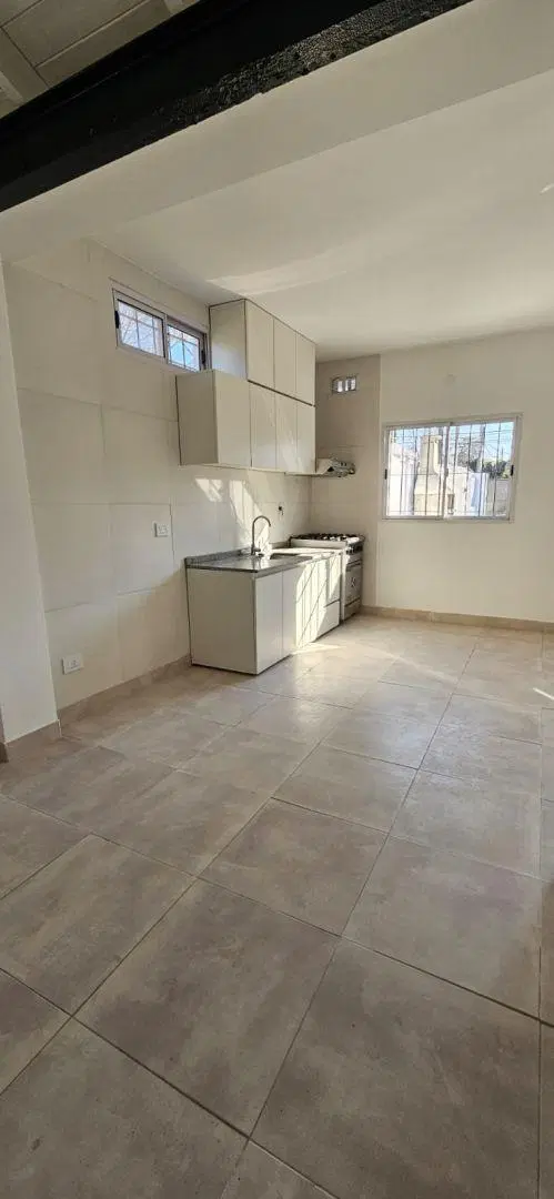 Casa 4 ambientes. | Entre Rios al 1400 3