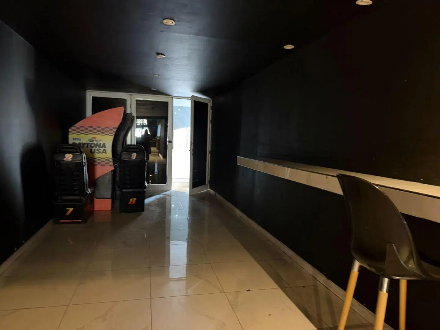 Local . | Italia al 900 4
