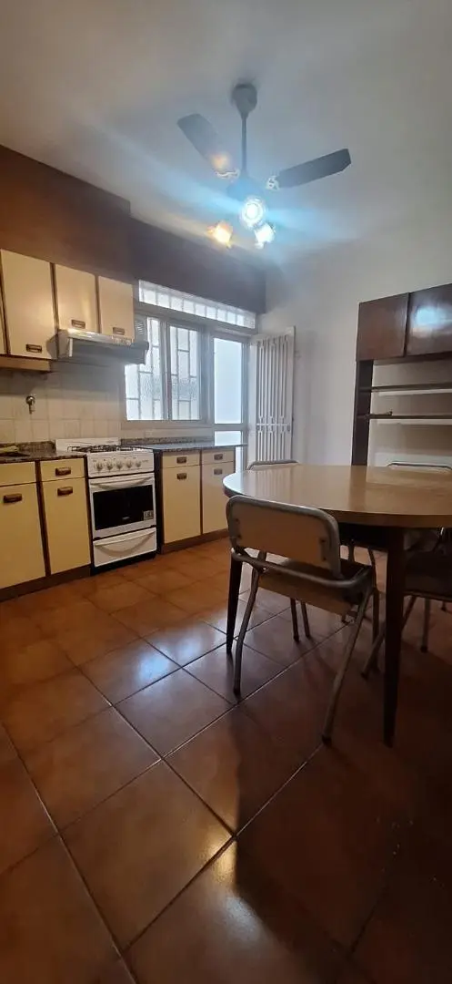 Zeballos 957 Dpto 2 dorm c/patio 3