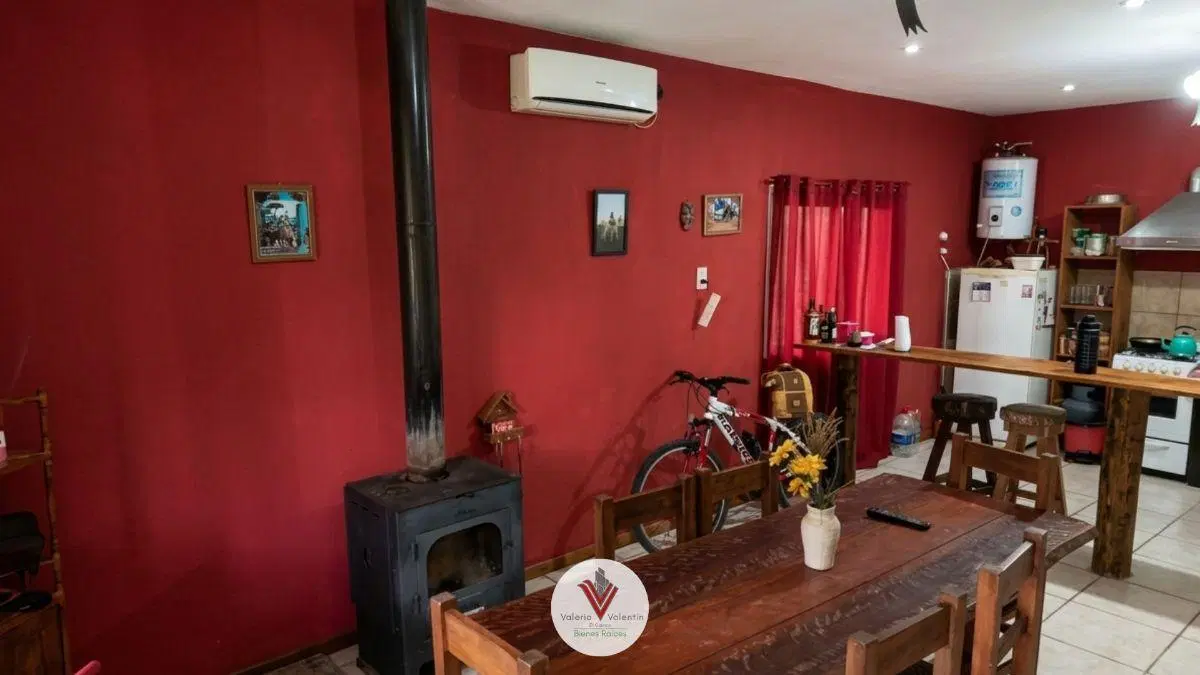 CASA 2 DORMITORIOS | 200 M2 | AMPLIO PATIO CON DEPOSITO | BARRIO PARQUE 1