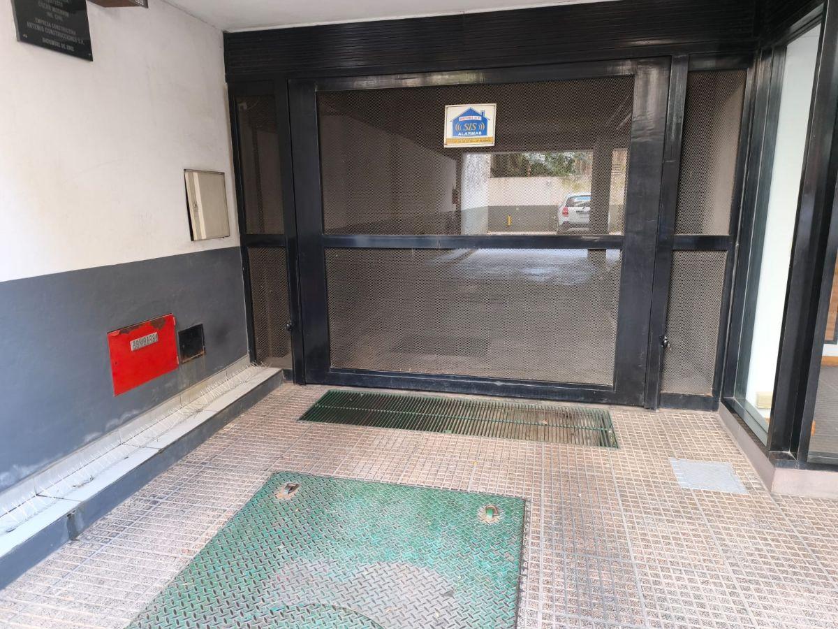 Foto de COCHERA DESCUBIERTA EN VENTA | ARENALES AL 1800- RECOLETA, imagen 3