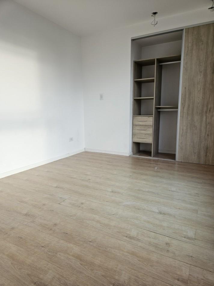 Venta de Departamento 2 Ambientes C/cochera en Moron Centro 3