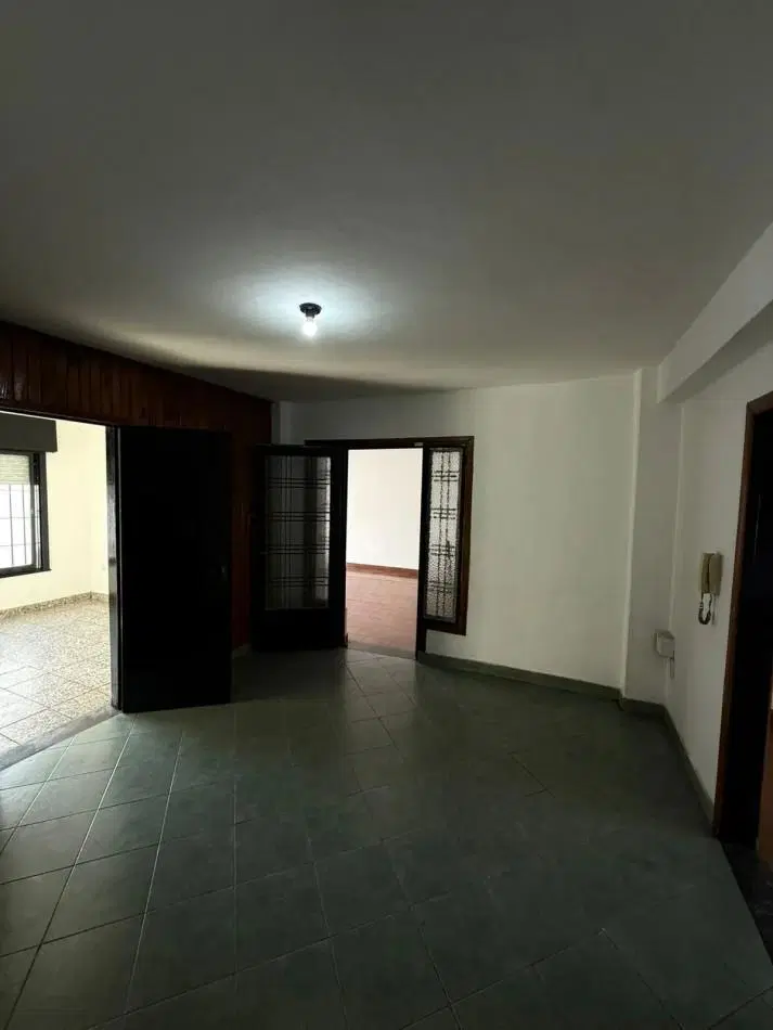 Casa 3 Ambientes con Cochera en Castelar Norte Apto Credito 3