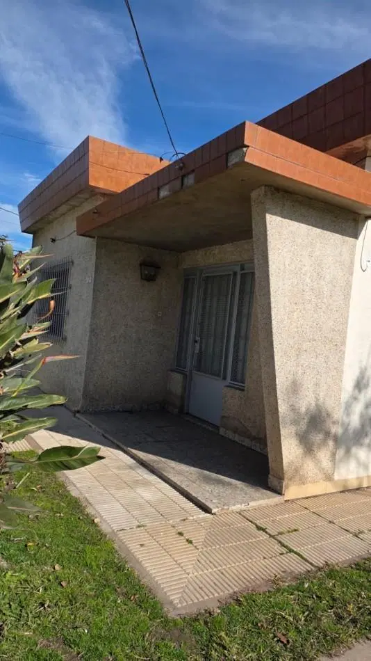 Alquiler Casa 3 Ambientes C/Garage en Marcos Paz 2