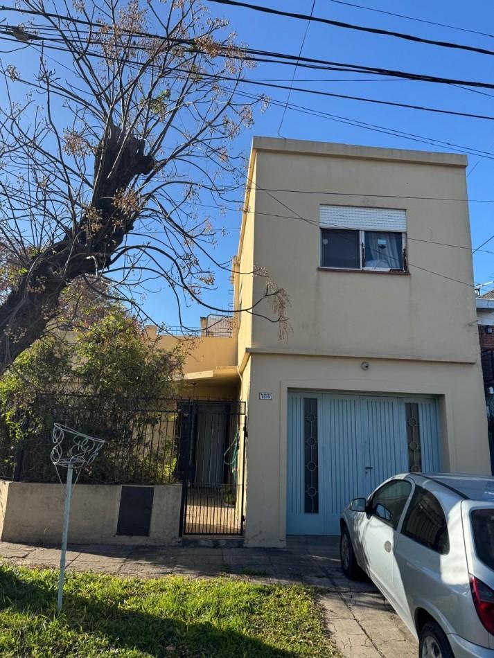 Foto de Casa 5 Amb a Refaccionar en Castelar Norte, imagen 2