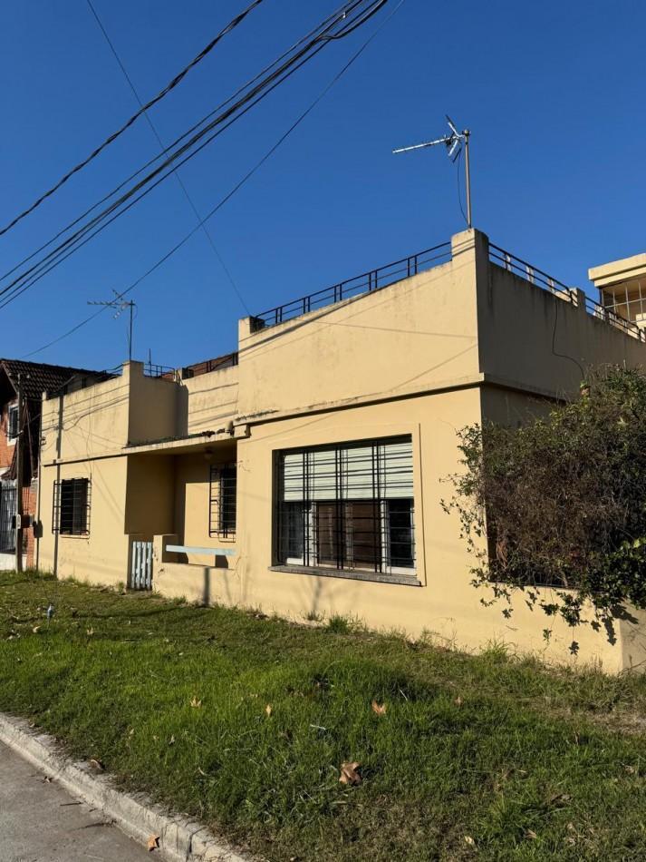 Foto de Casa 5 Amb a Refaccionar en Castelar Norte, imagen 4