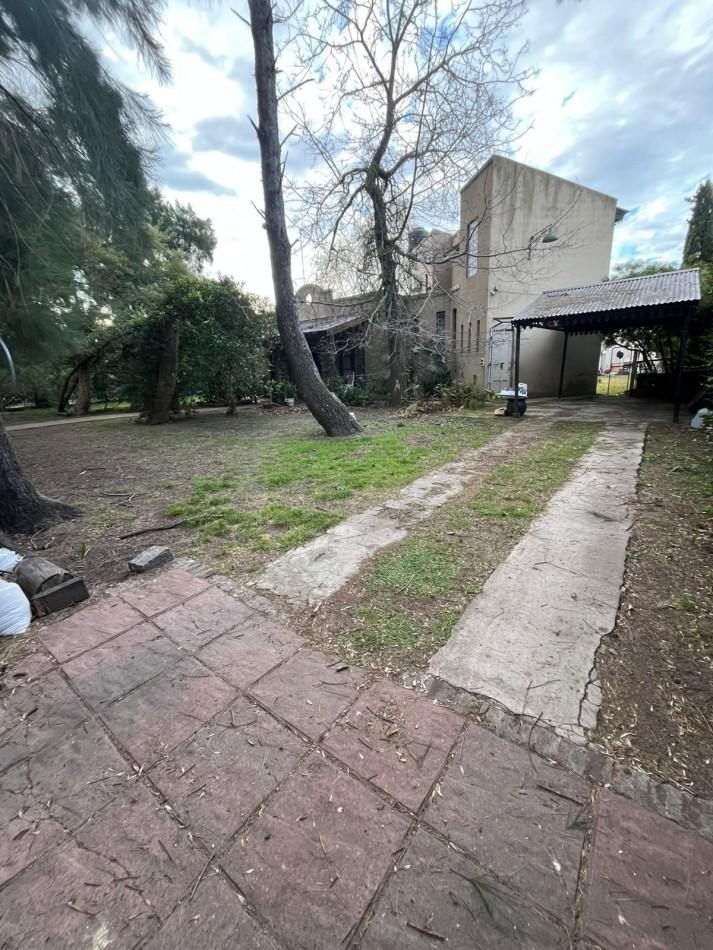 Foto de GRAN LOTE EN ESQUINA DE 1.120 M² CON CHALET - IDEAL INVERSORES Y, imagen 4