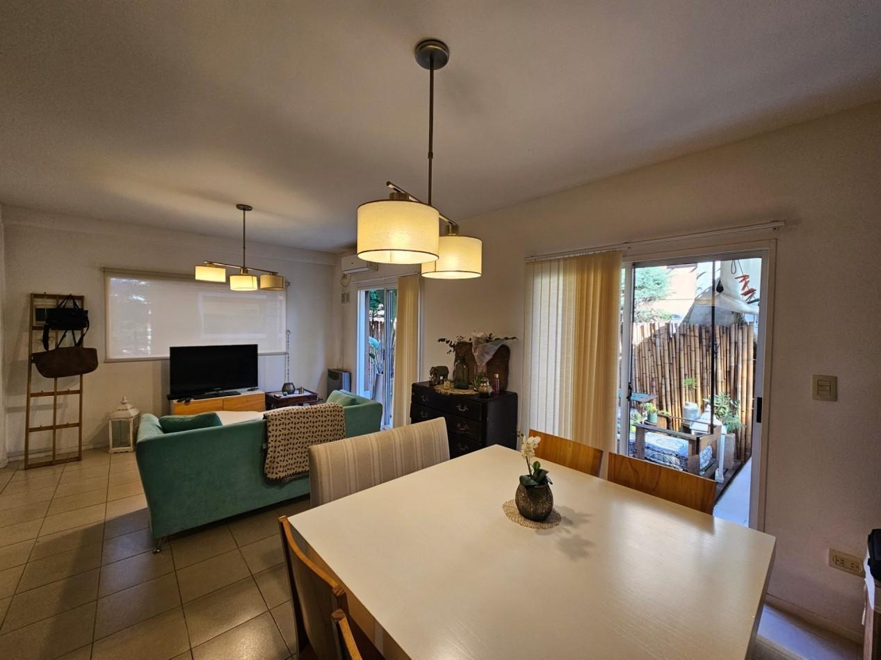 Foto de Venta Triplex 4 Ambientes con Jardin y Cochera - Ituzaingo Norte - Apto, imagen 4