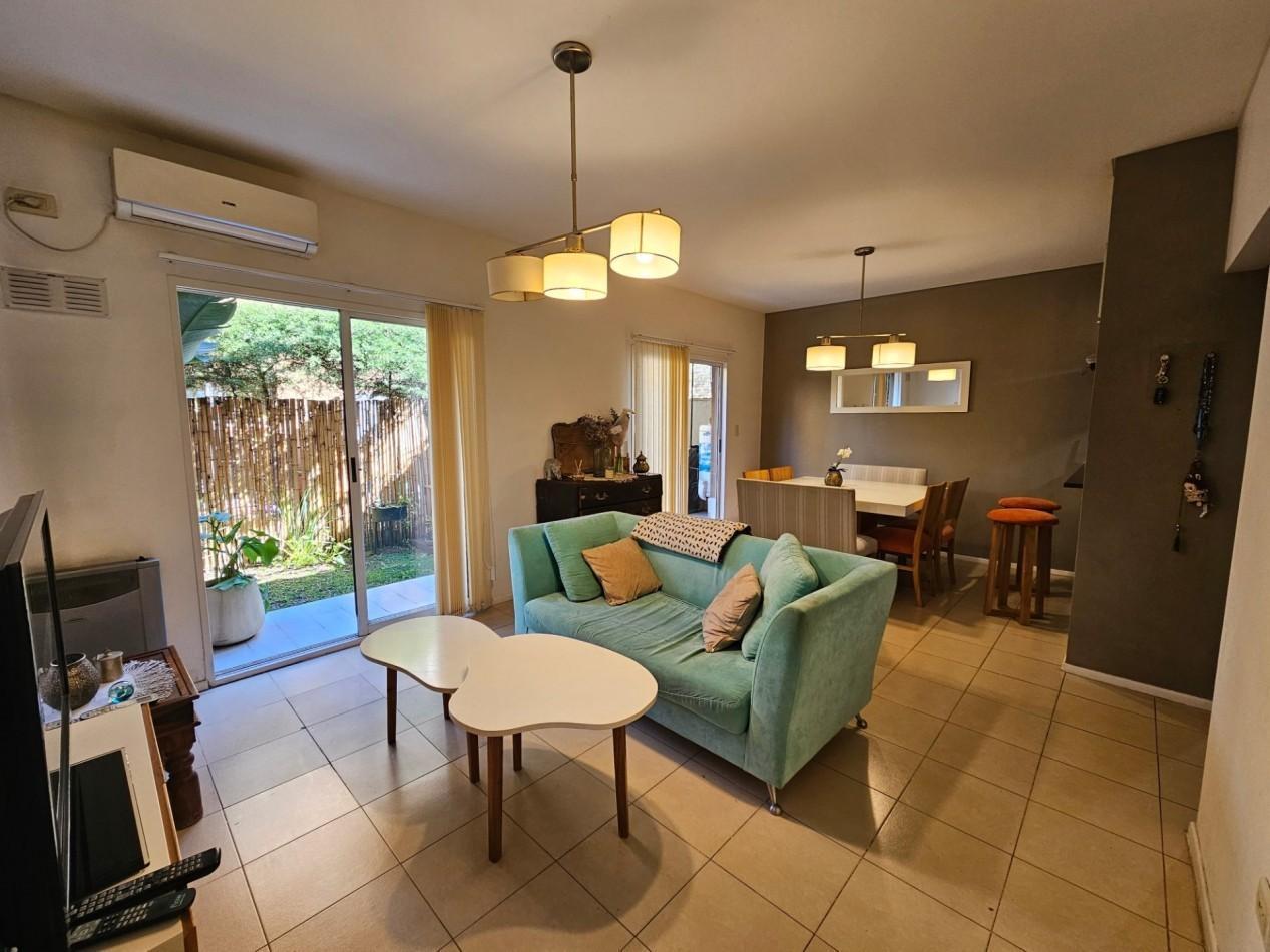 Foto de Venta Triplex 4 Ambientes con Jardin y Cochera - Ituzaingo Norte - Apto, imagen 1
