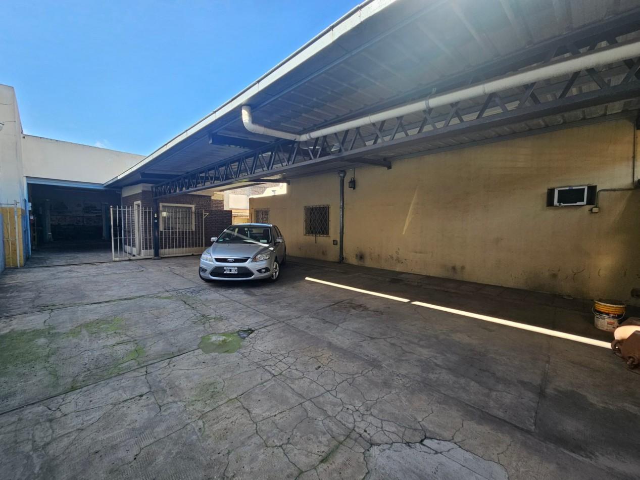 Foto de Casa + Galpon en Moron Zona Comercial, imagen 3