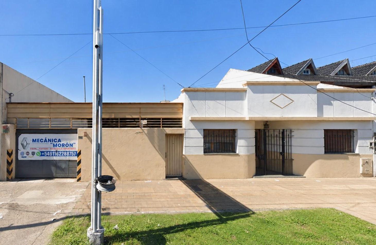 Foto de Casa + Galpon en Moron Zona Comercial, imagen 2