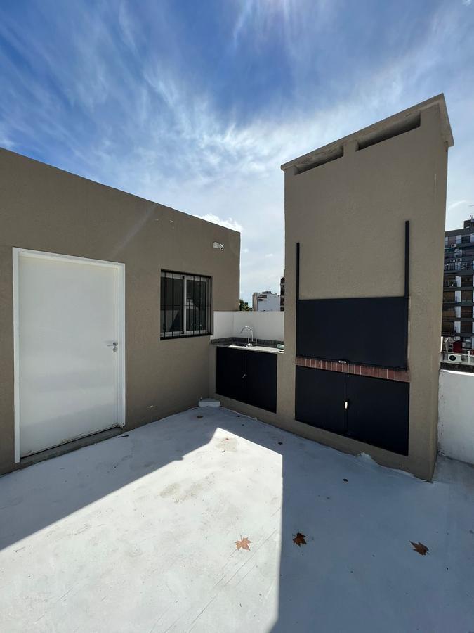 Depósito - Galpón de 540 m². - Paternal - Venta. 1