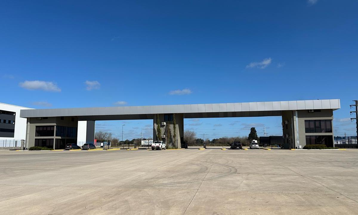 Depósito 10.000 m² - Carlos Spegazzini 5