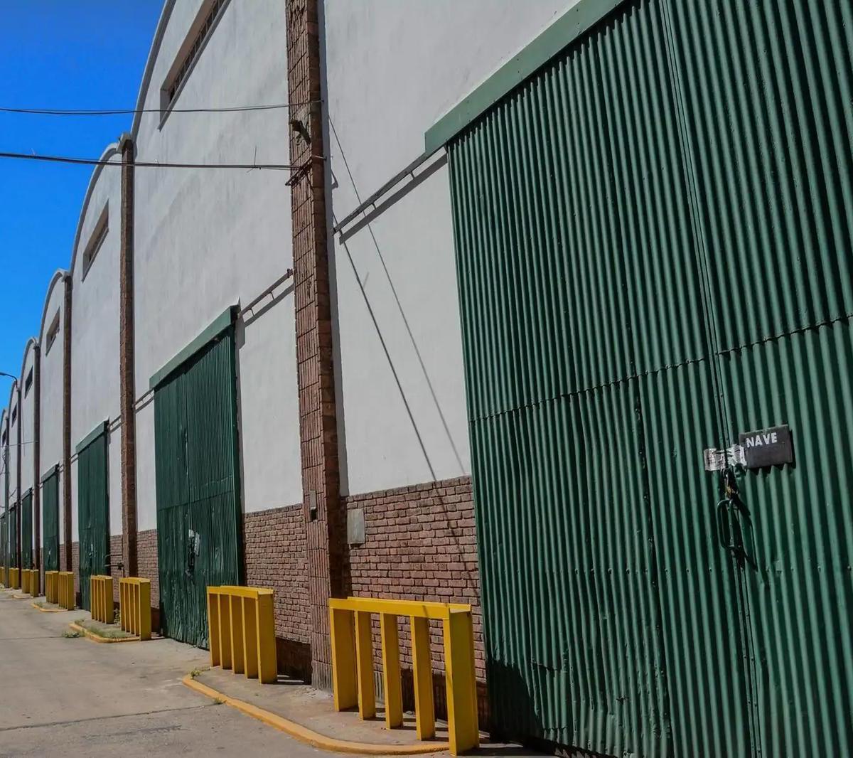 Naves Industriales en Alquiler en Bernal. 1