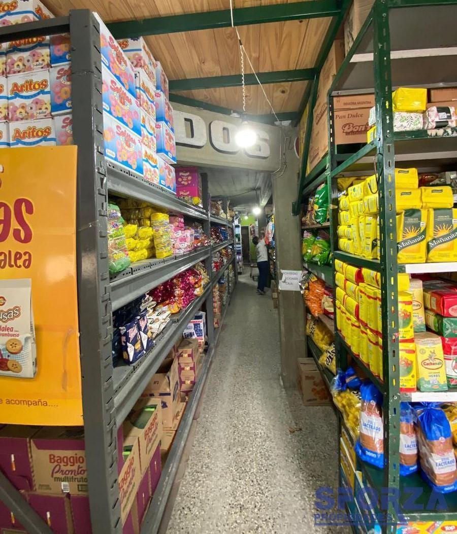 Galpón a La Venta Sobre Ruta 8 en Muy Buen Estado de 360 m² Totales. 3