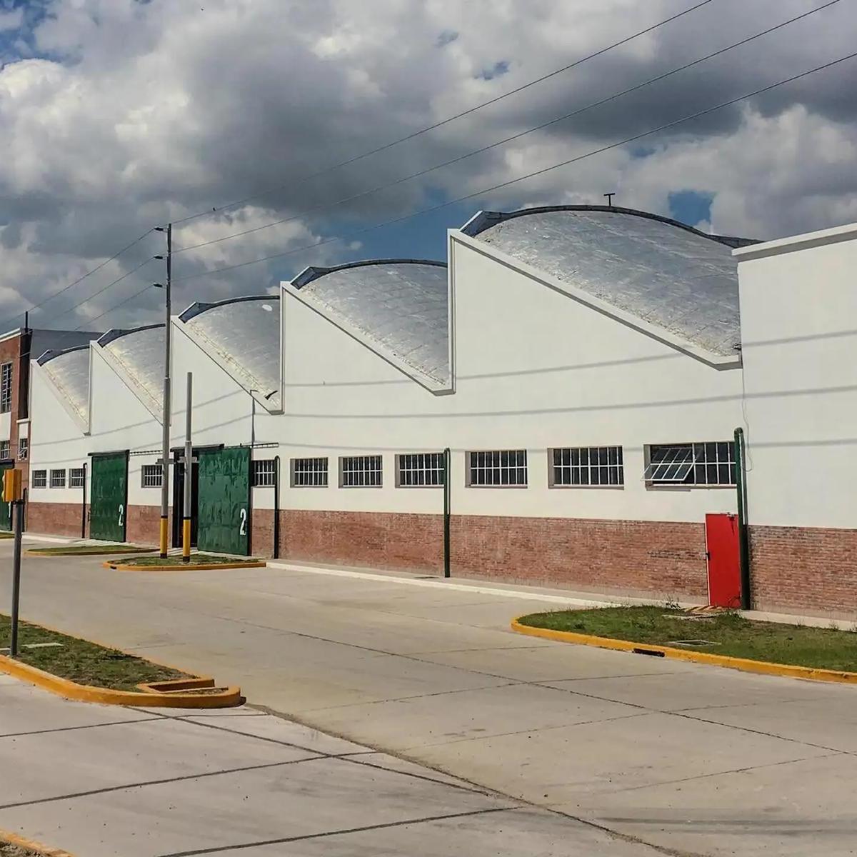 Naves Industriales en Alquiler en Bernal. 2