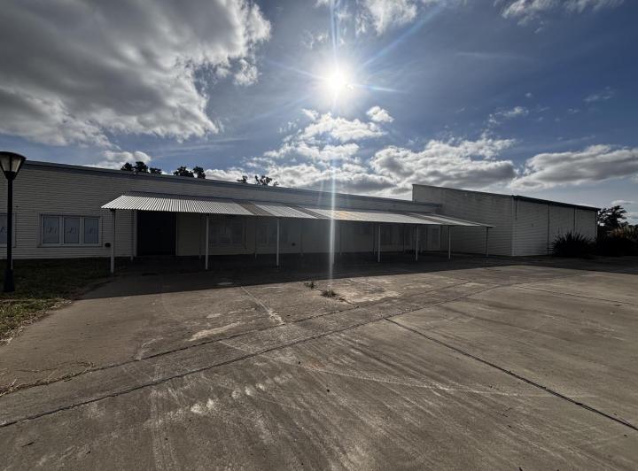 TERRENO LOTE NAVE INDUSTRIAL OFICINAS 1
