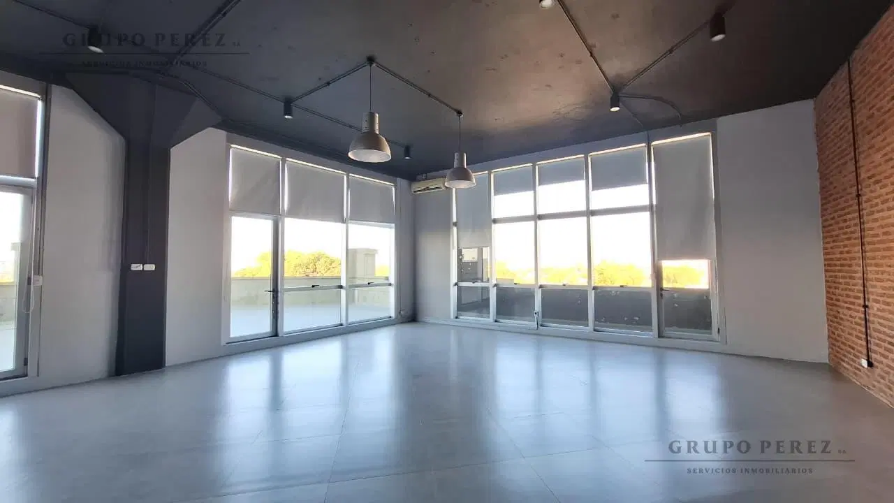 Loft con terraza en esquina con cochera - Molina Ciudad 2