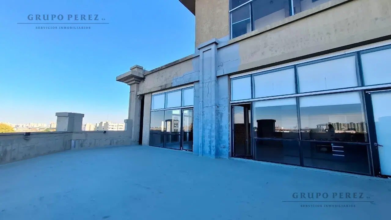 Loft con terraza en esquina con cochera - Molina Ciudad 8