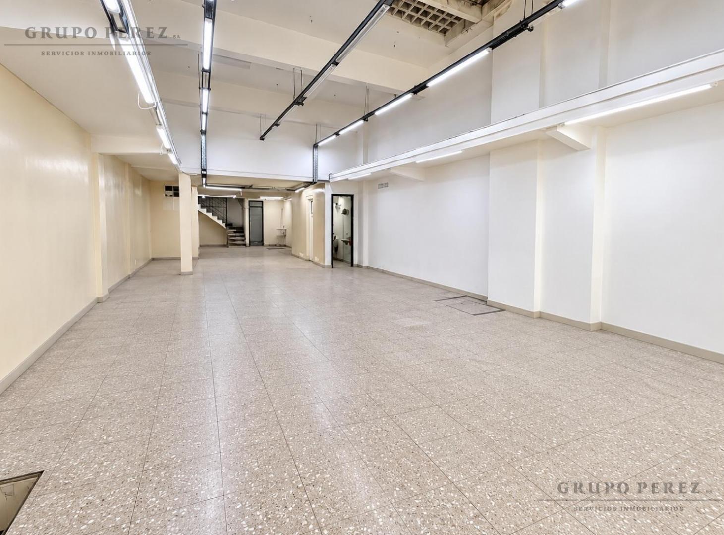 Foto de Local en Barracas en alquiler de 318 m2, imagen 3