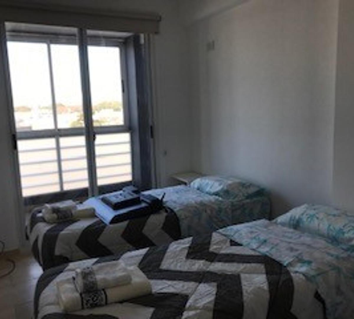 Inmobiliaria Vende 3 Amb 2 Baños Permuta Menor o Mayo 4