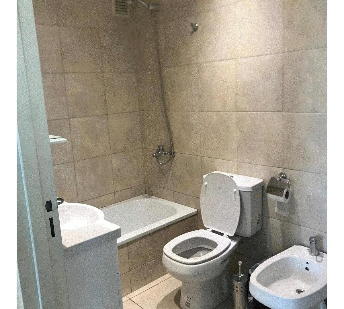 Vende 3 Amb 2 Baños Villa Urquiza Permuta Menor o Mayor 3