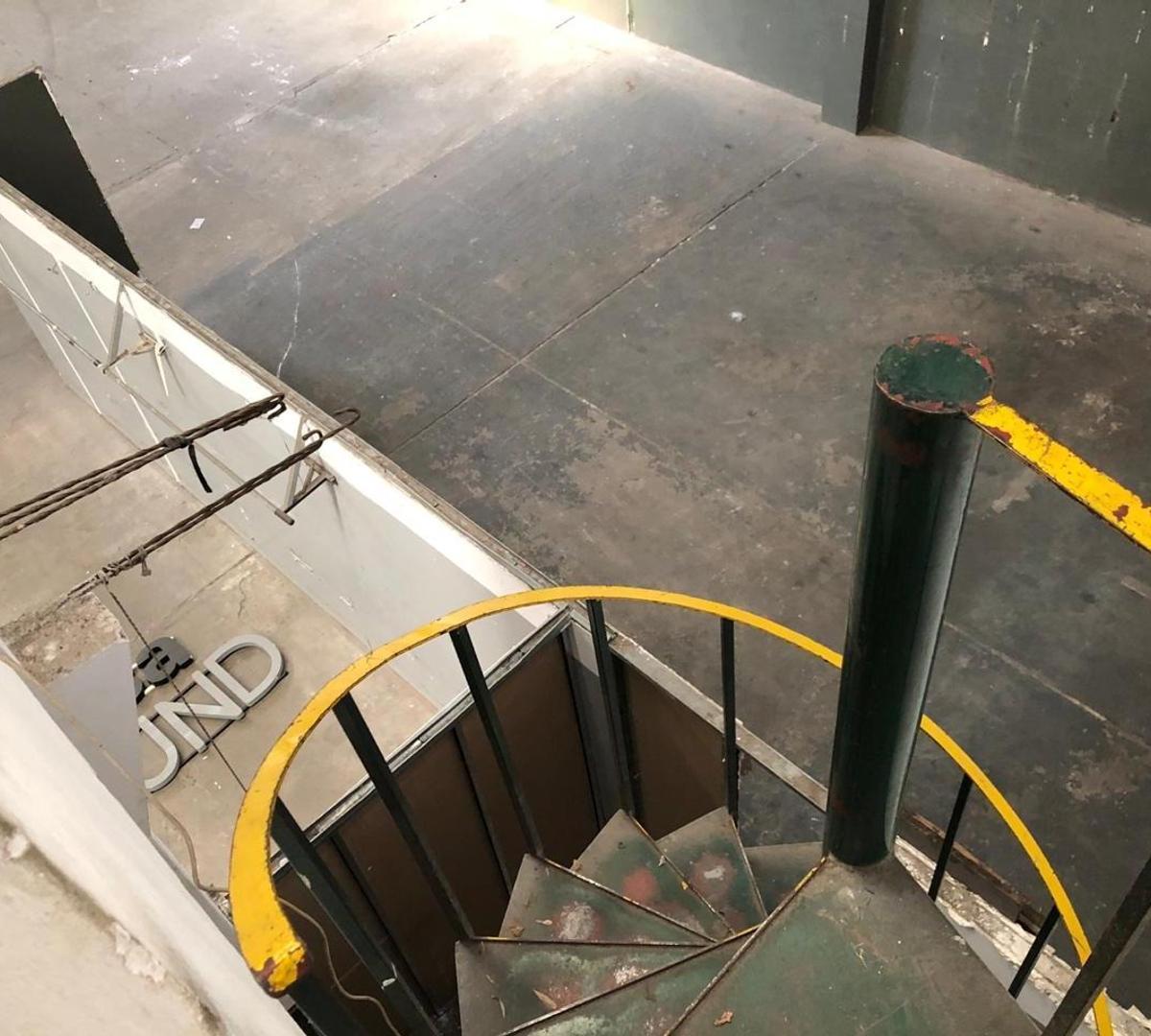 Inmobiliaria Vende Galpon V. Urquiza 1