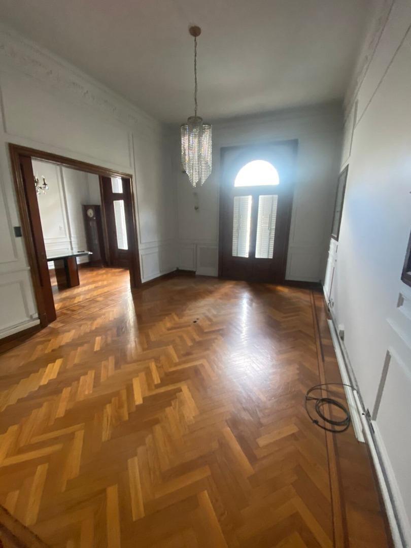 PISO 4 DORMITORIOS CON BALCON Y TERRAZA