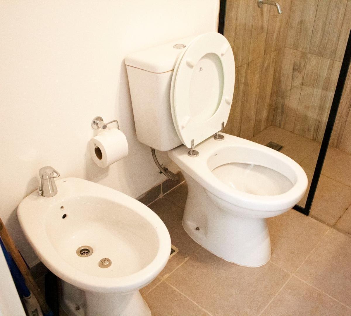 Semi Piso a Nuevo 3 Dorm. 2 Baños 3