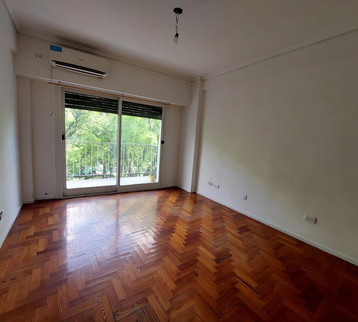 Venta 4 Amb 3 Baños Floresta 2
