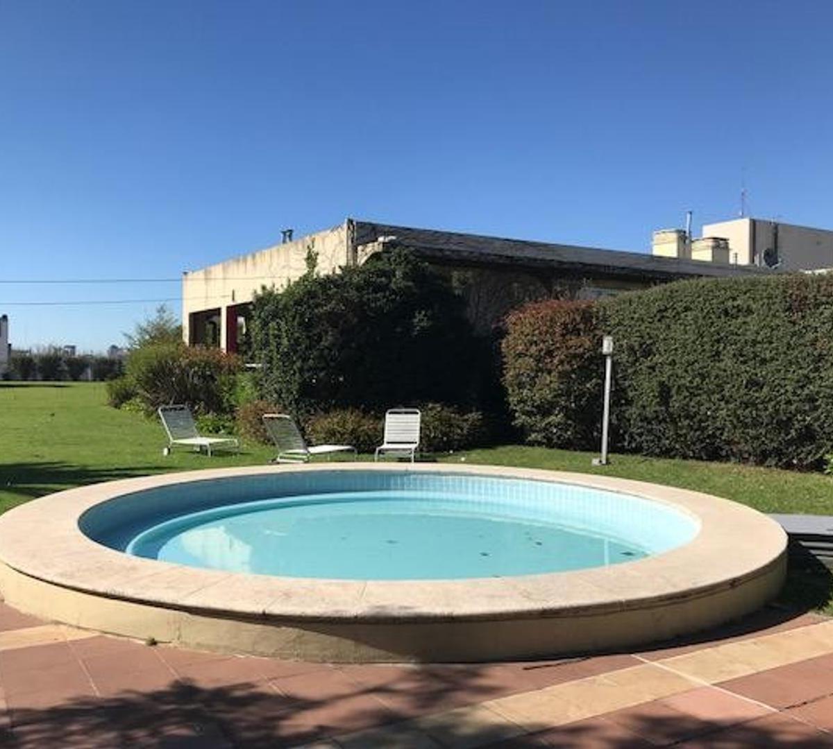 Vende Departamento/oficina en "La Algodonera" 5