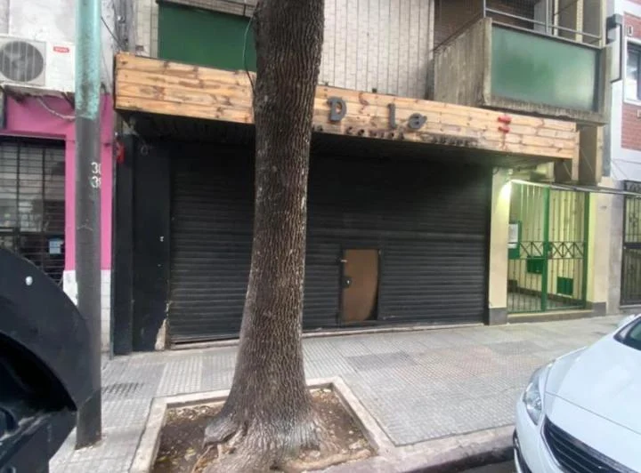 LOCAL TODO PB EX RESTO CON GAS Y TIRAJE 2 BAÑOS 4