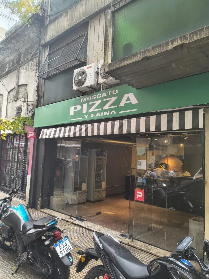 ESPECTACULAR LOCAL PB GAS Y TIRAJE 2 BAÑOS RENTA 8% 4