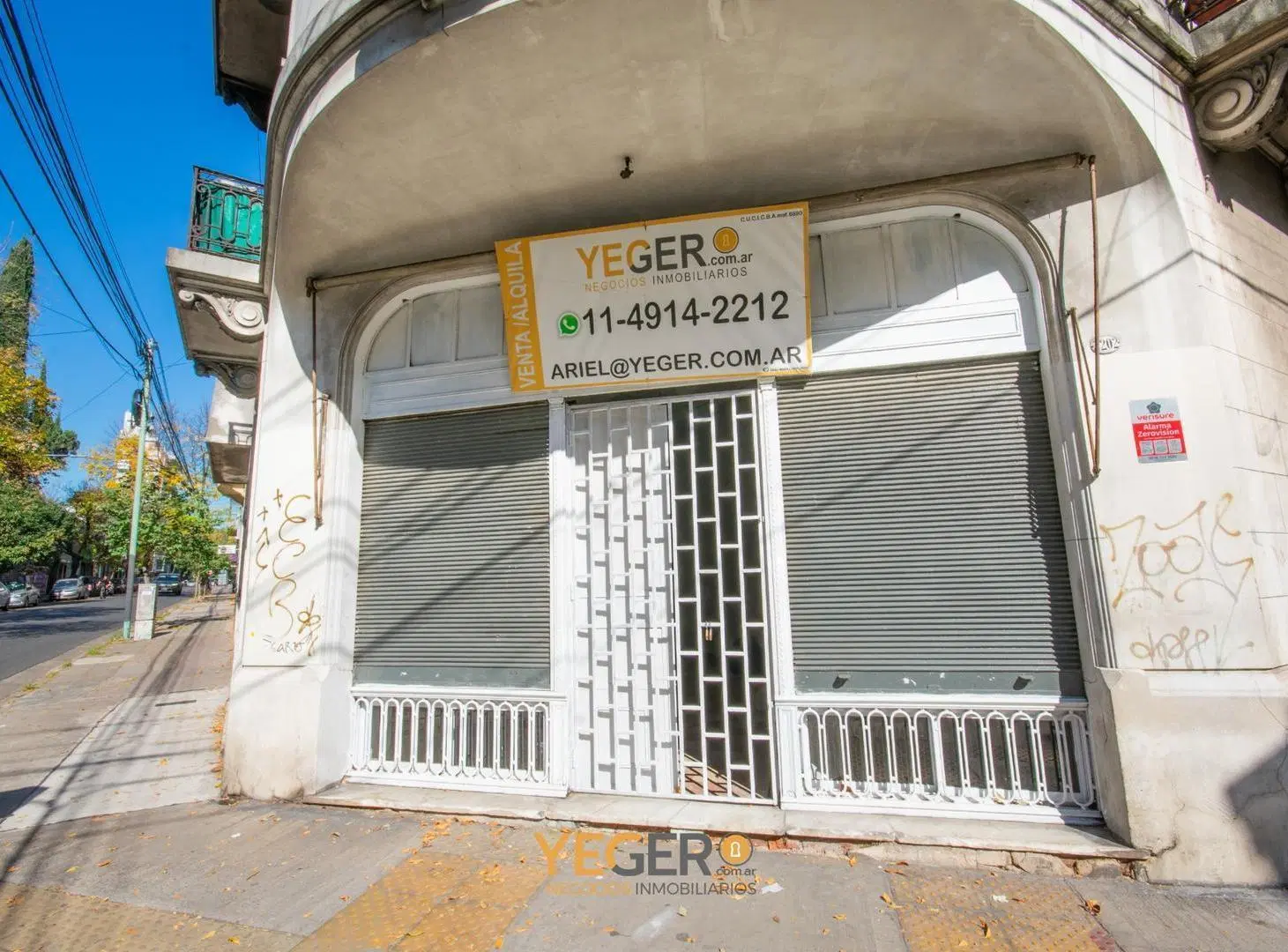 Muy buen Local en ochava reciclado a nuevo 2