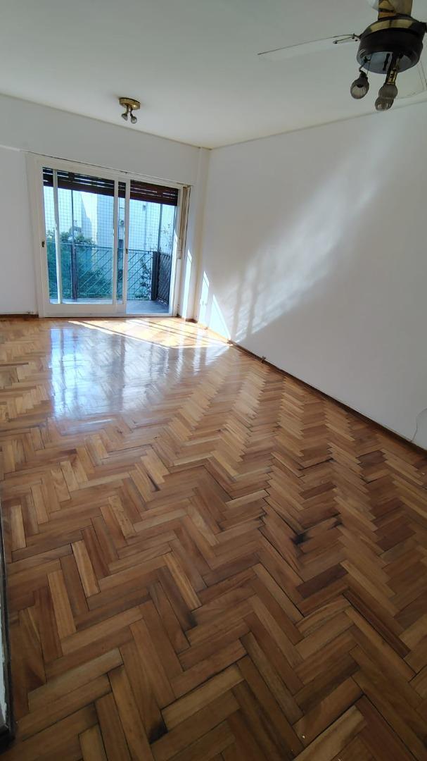 Amplio 3 ambientes en Villa Crespo!