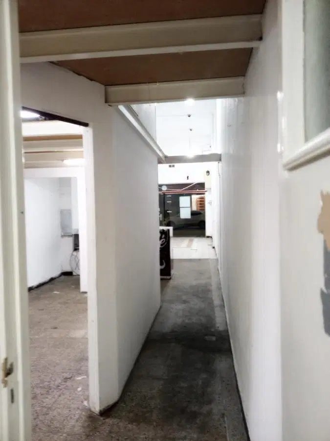 LOCAL COMERCIAL APTO TODO RUBRO ONCE-ABASTO 3