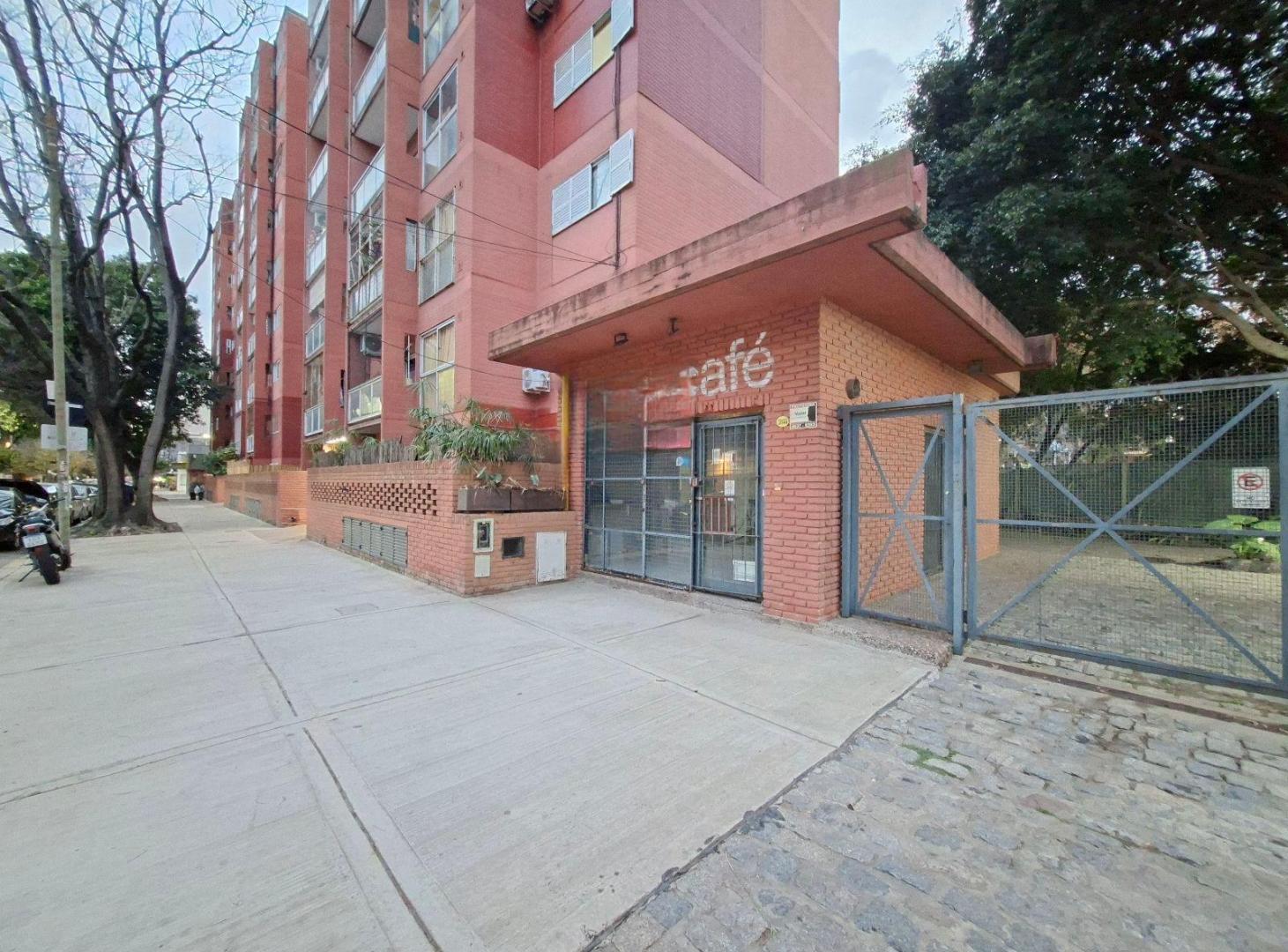 Local - Villa del Parque