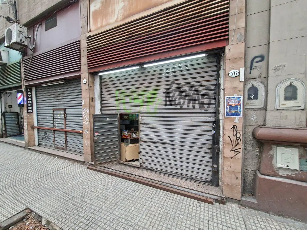 Excelente Local en Alquiler en Babanera-- ideal Deposito 4