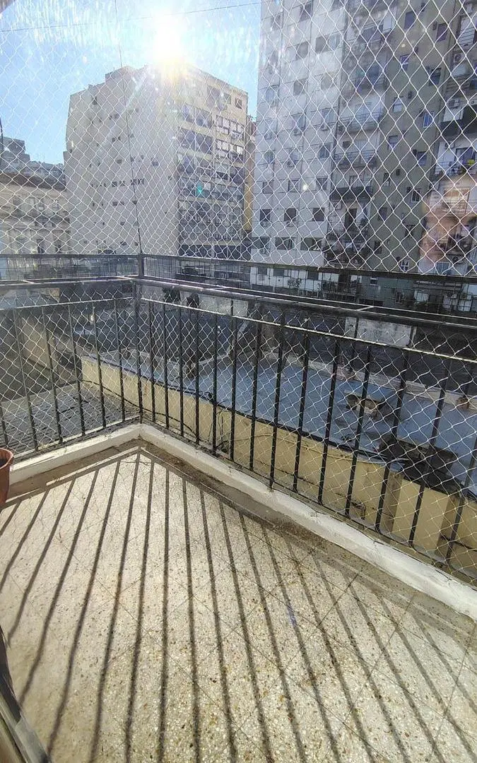 Departamento muy amplio, luminoso y con balcon! 2