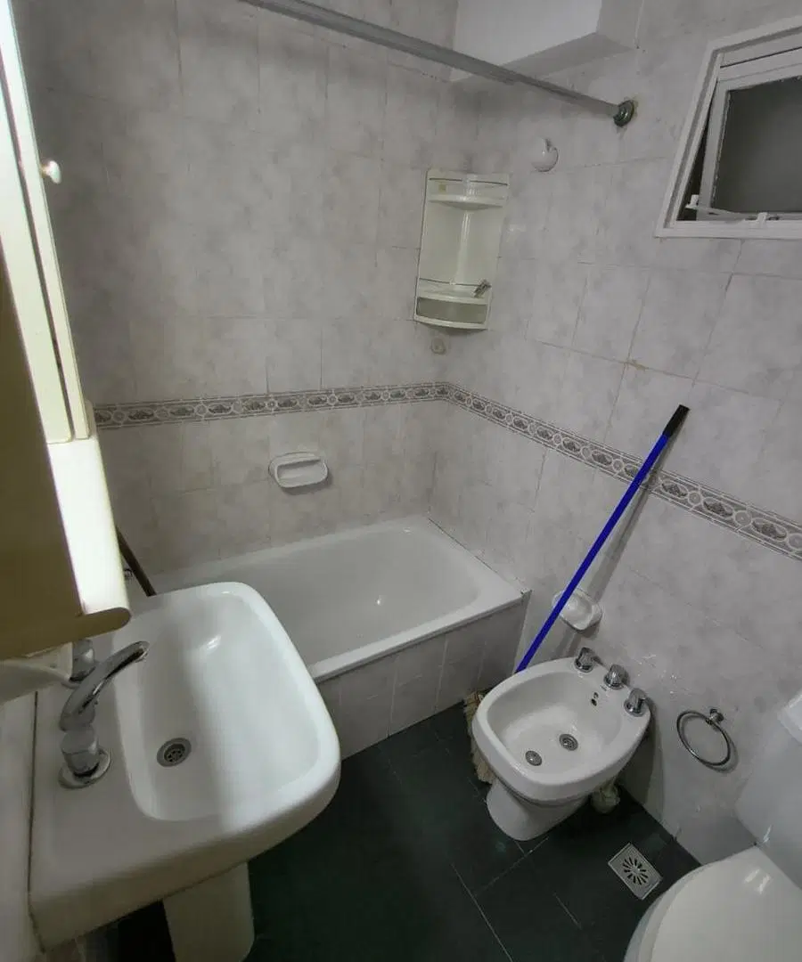 Alquiler departamento amplio monoambiente en almagro con balcon 3