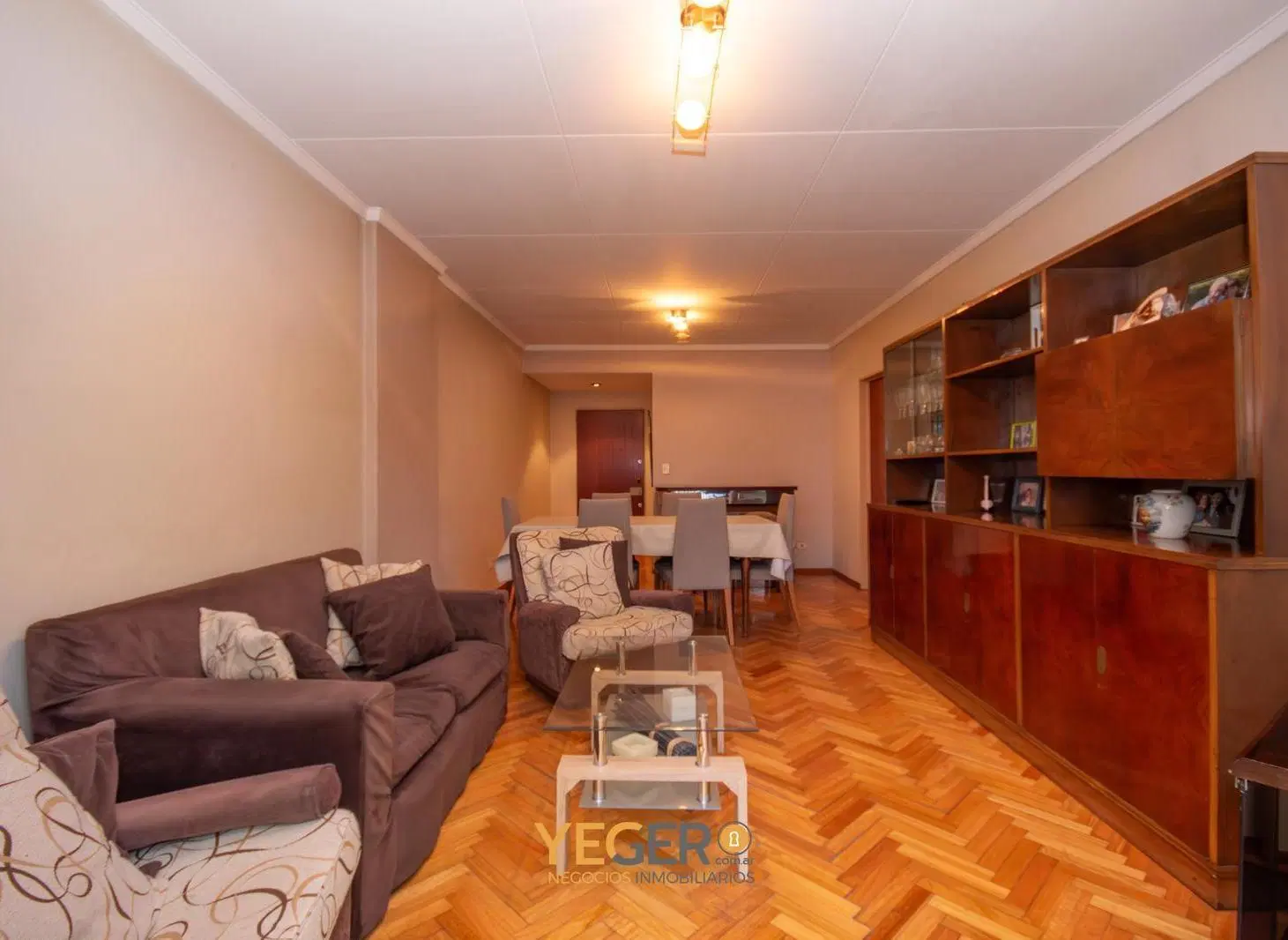 Departamento 4 ambientes con balcón 4