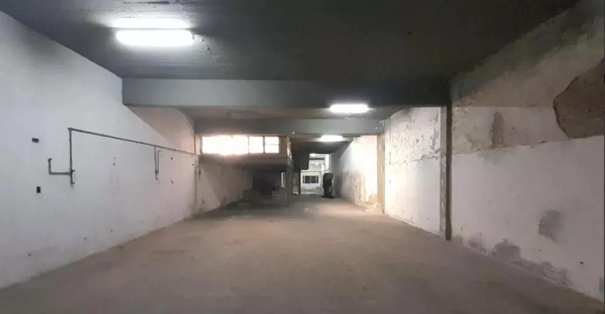 Galpon de 900mts2 en 3 plantas sobre Av. Brasil al 3000 2