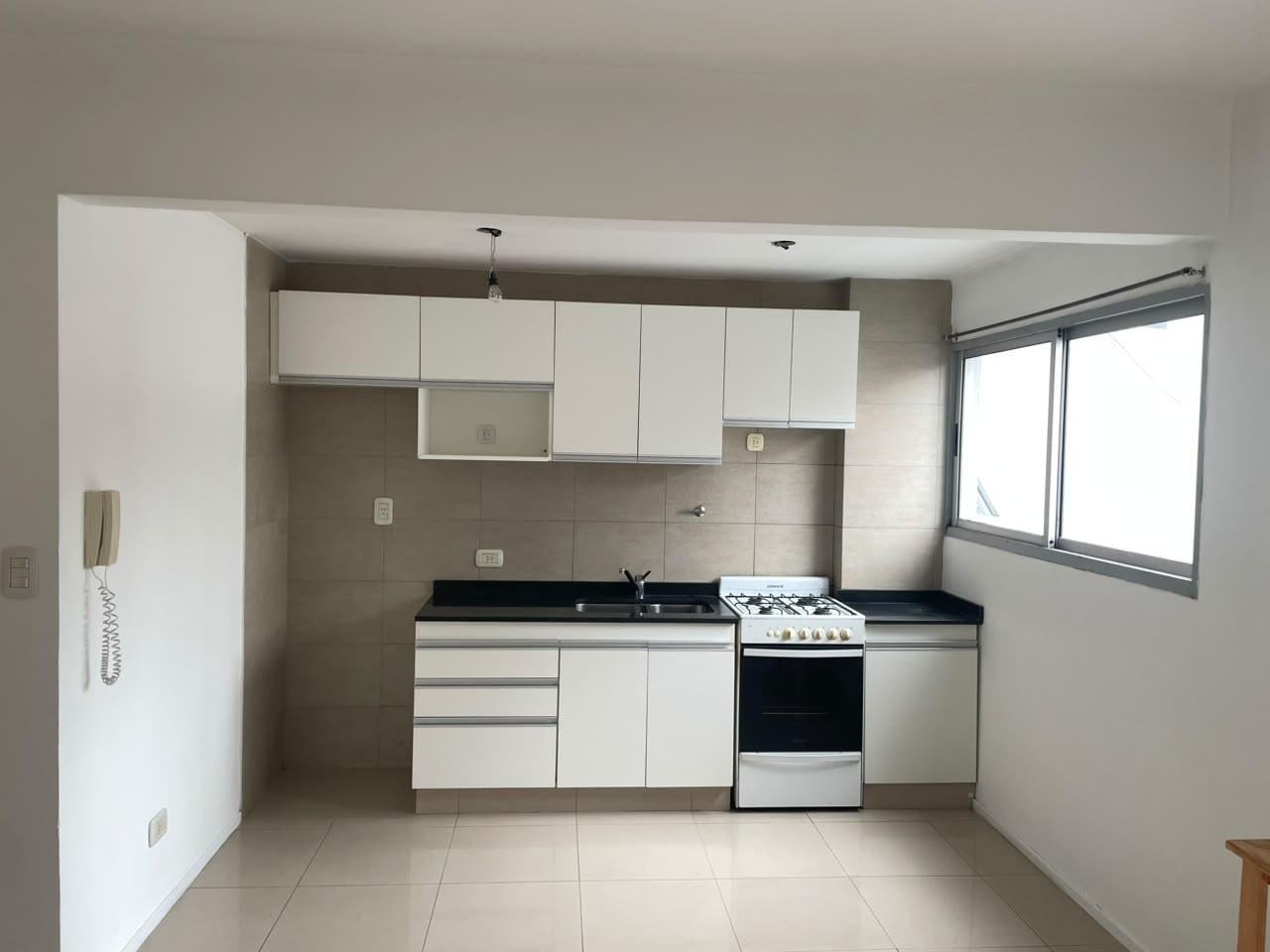 Foto de Monoambiente con balcon!, imagen 1